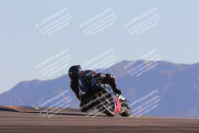 media/Nov-06-2023-Moto Forza (Mon) [[ce023d0744]]/3-Intermediate Group/Session 5 (Turn 9)/